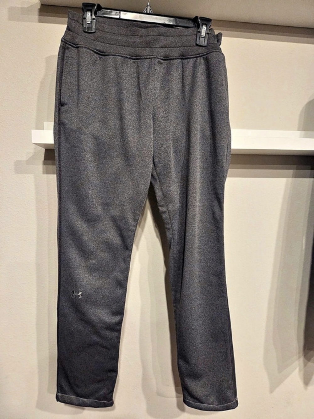 Under Armor Gray Athletic Pants Size Medium